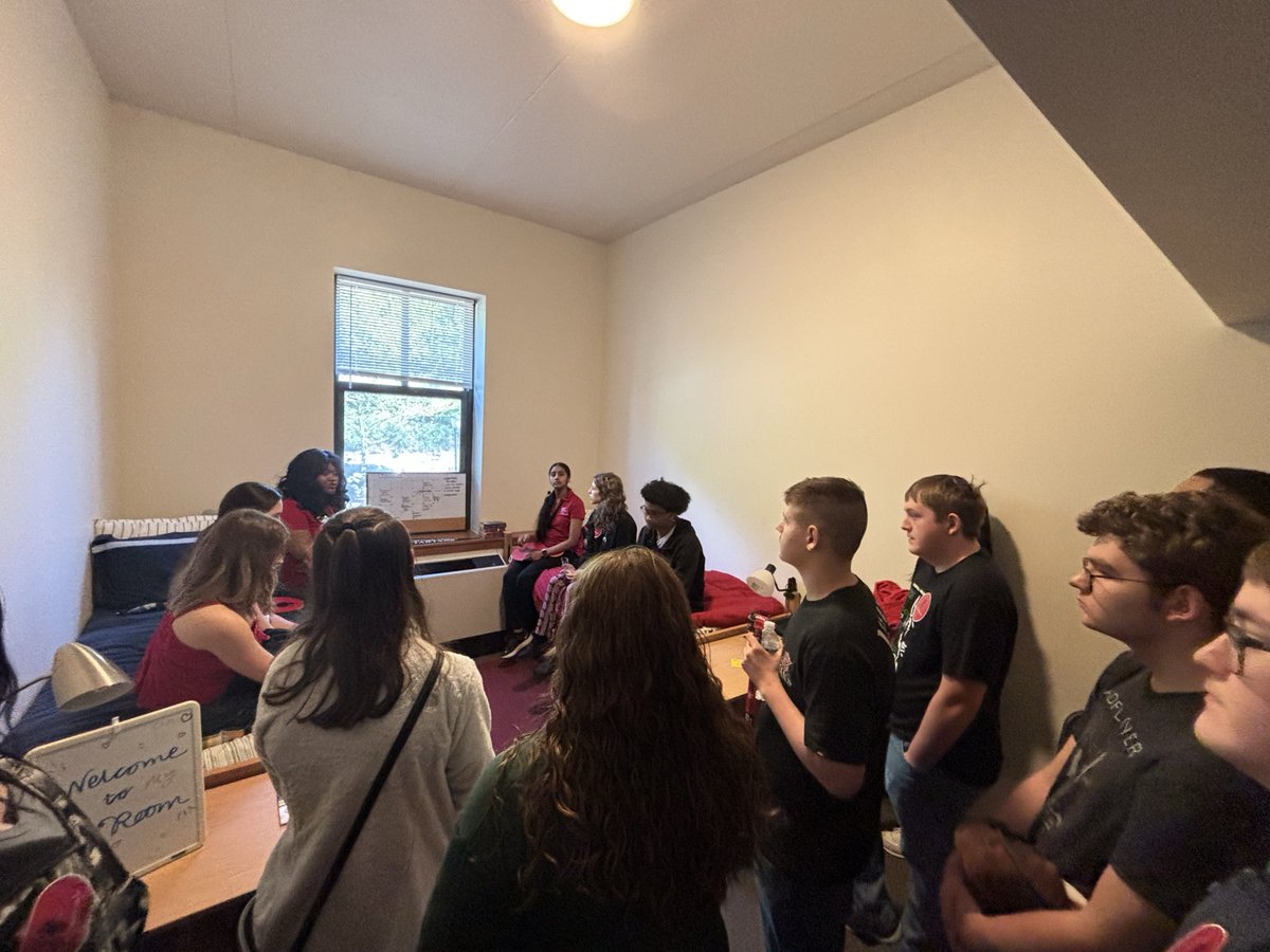MUHATSProgram's tweet photo. Carnegie Mellon Tour 📖📚 https://t.co/J3EjyZDYnR