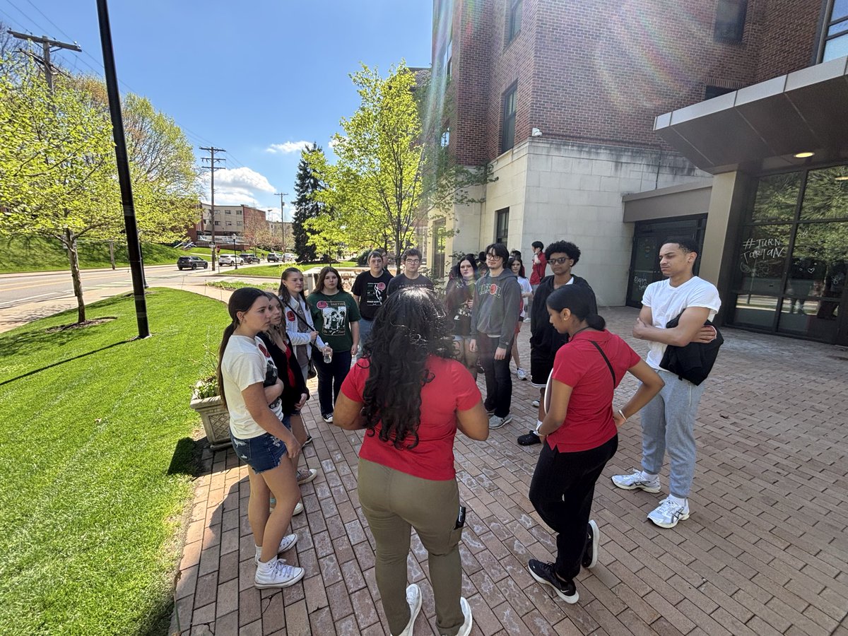 MUHATSProgram's tweet photo. Carnegie Mellon Tour 📖📚 https://t.co/J3EjyZDYnR