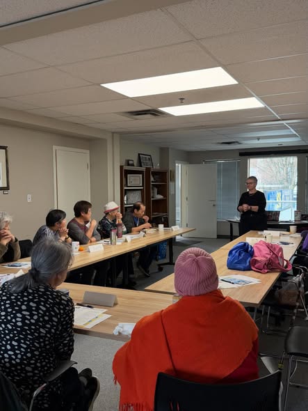 HastingsCPC's tweet image. Eat good, feel good. 🥗 Our seniors had an amazing time learning about healthy eating habits with Seniors Helping Seniors

Thank you to the @VanPoliceFnd for making this possible!

#brightmoments #hastingssunrise #healthyeating