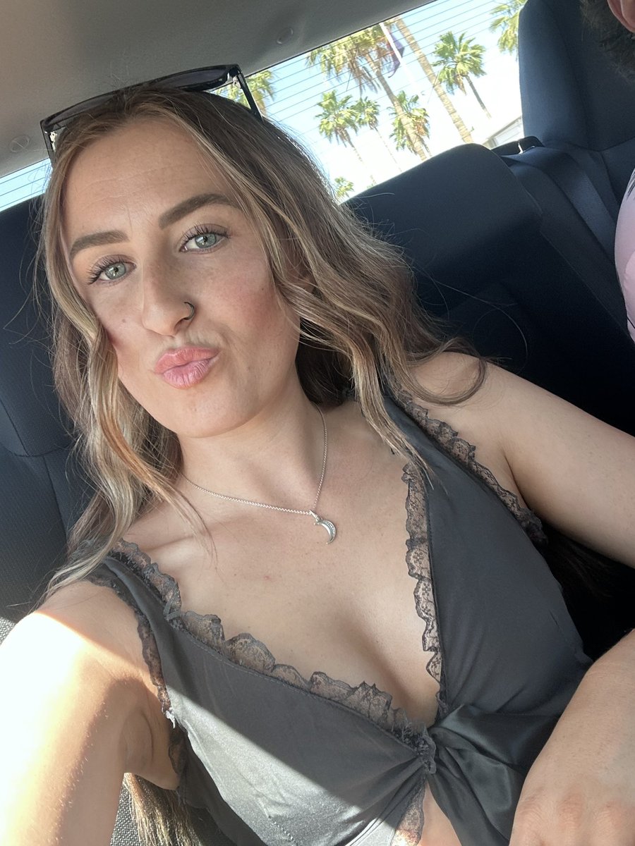 GoddessHope tweet media
