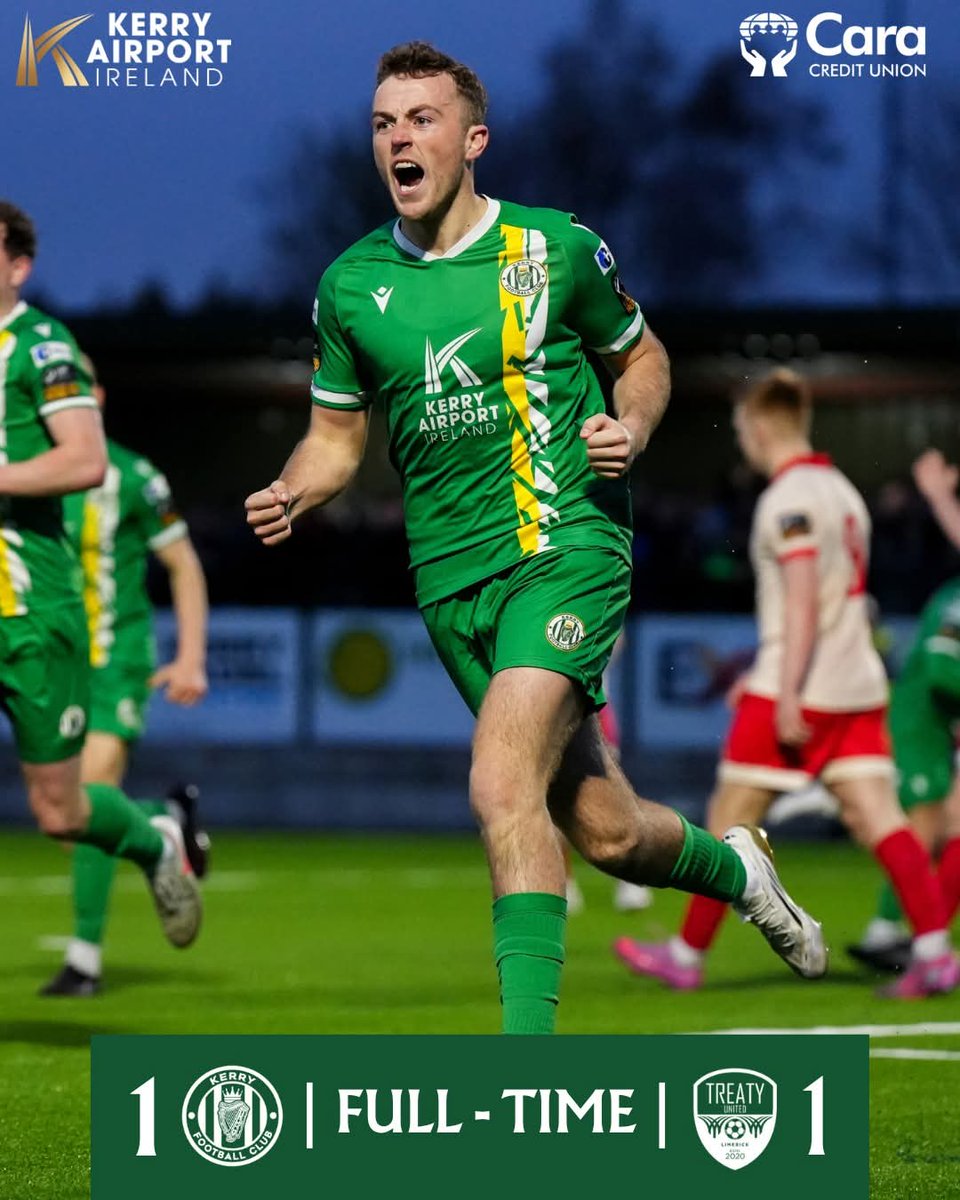 RedCrossTralee's tweet image. Thanks to our @irishredcross  crew who provided a First Aid and Ambulance service at the @KerryFC V @TreatyUnitedFC game in #Tralee tonight. Well done all. 👏
