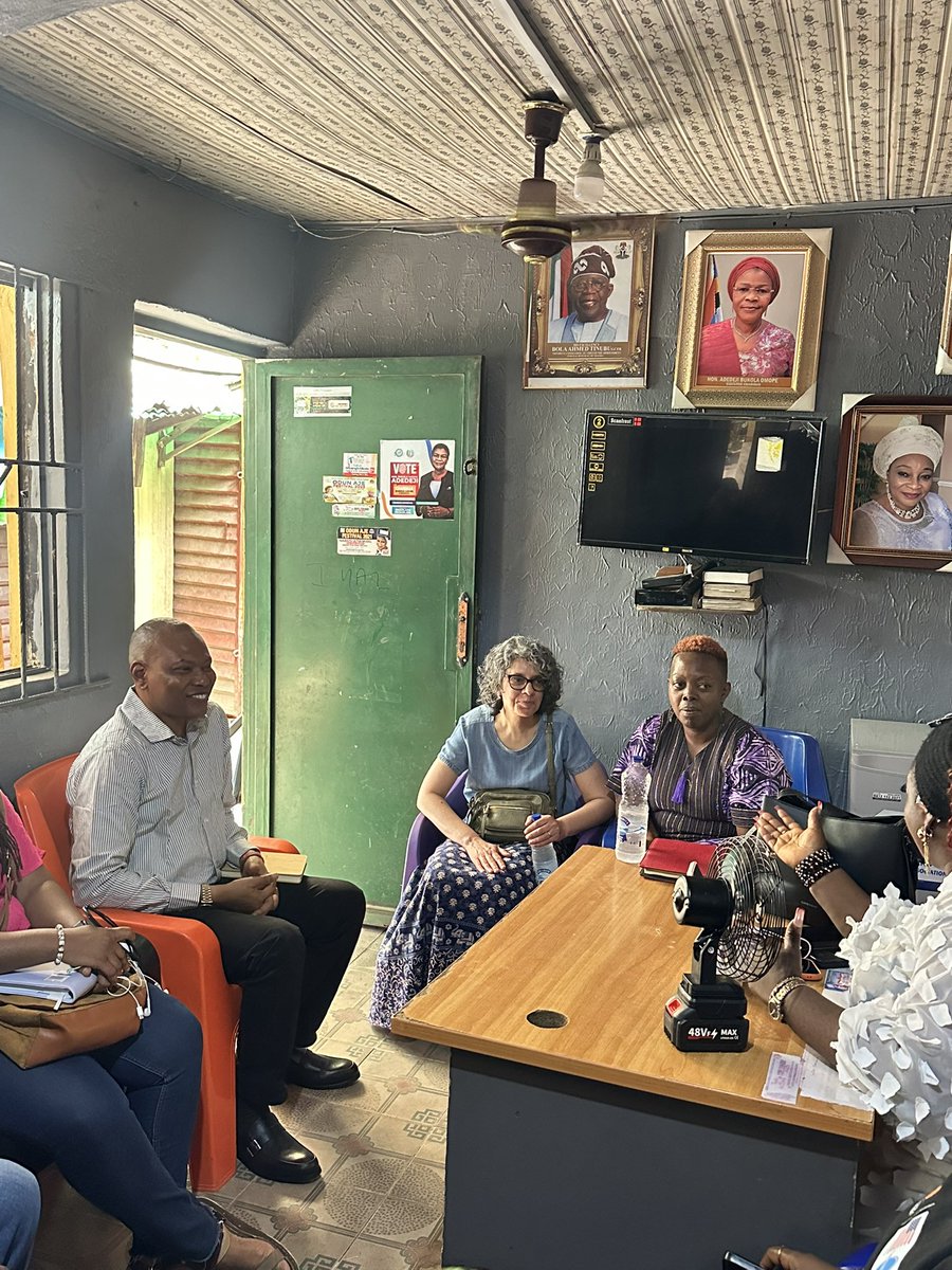 cece_yara's tweet image. During our recent engagement with The Freedomj Fund at Bariga Market, we had the honour of meeting with the Iya Oja, who reaffirmed her commitment to protecting children within the community.

Together, we can build communities where every child is safe.#ceceyara #childprotection