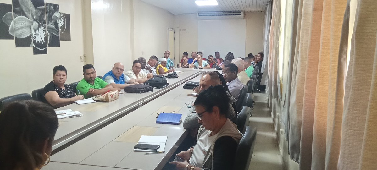 Directora de Gestión Sanitaria DGS Las Tunas tweet media