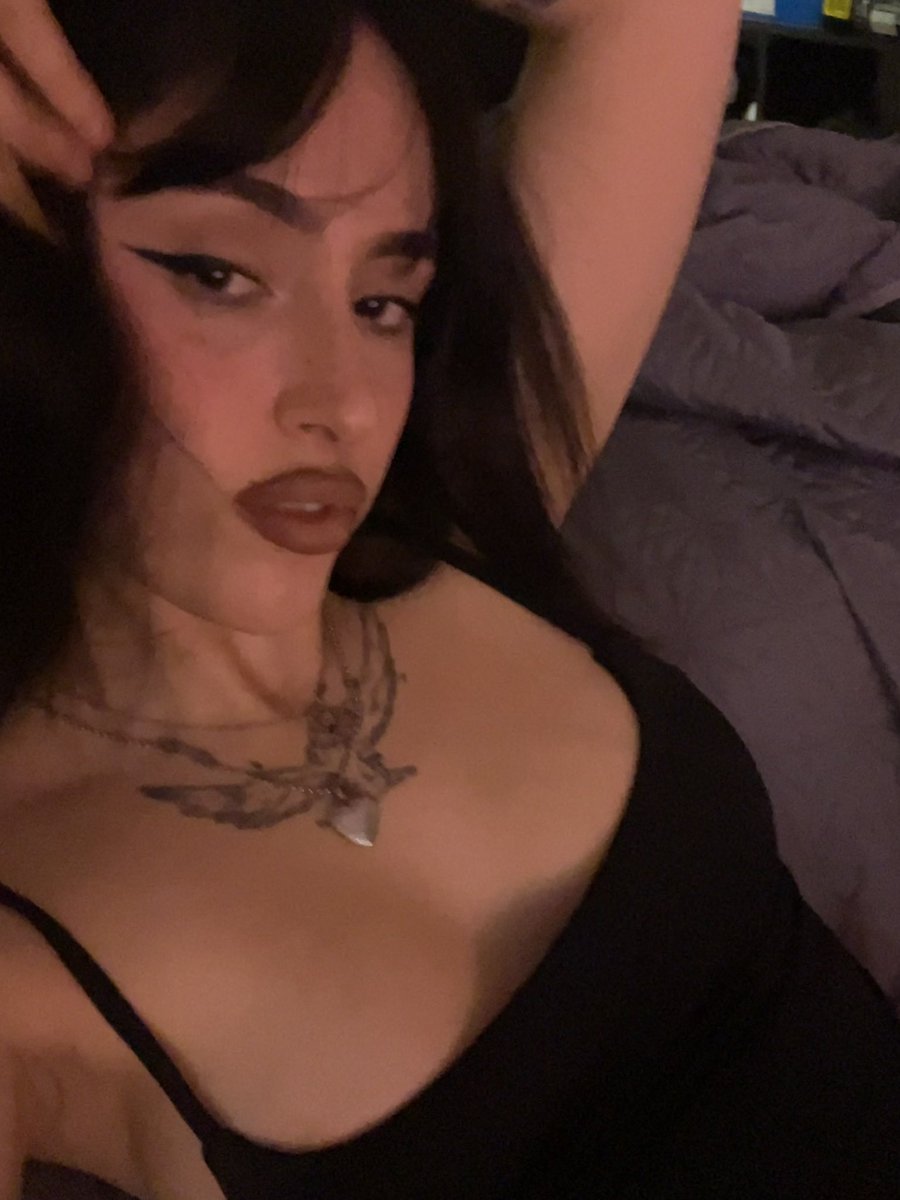 1114440b (🪷) tweet media