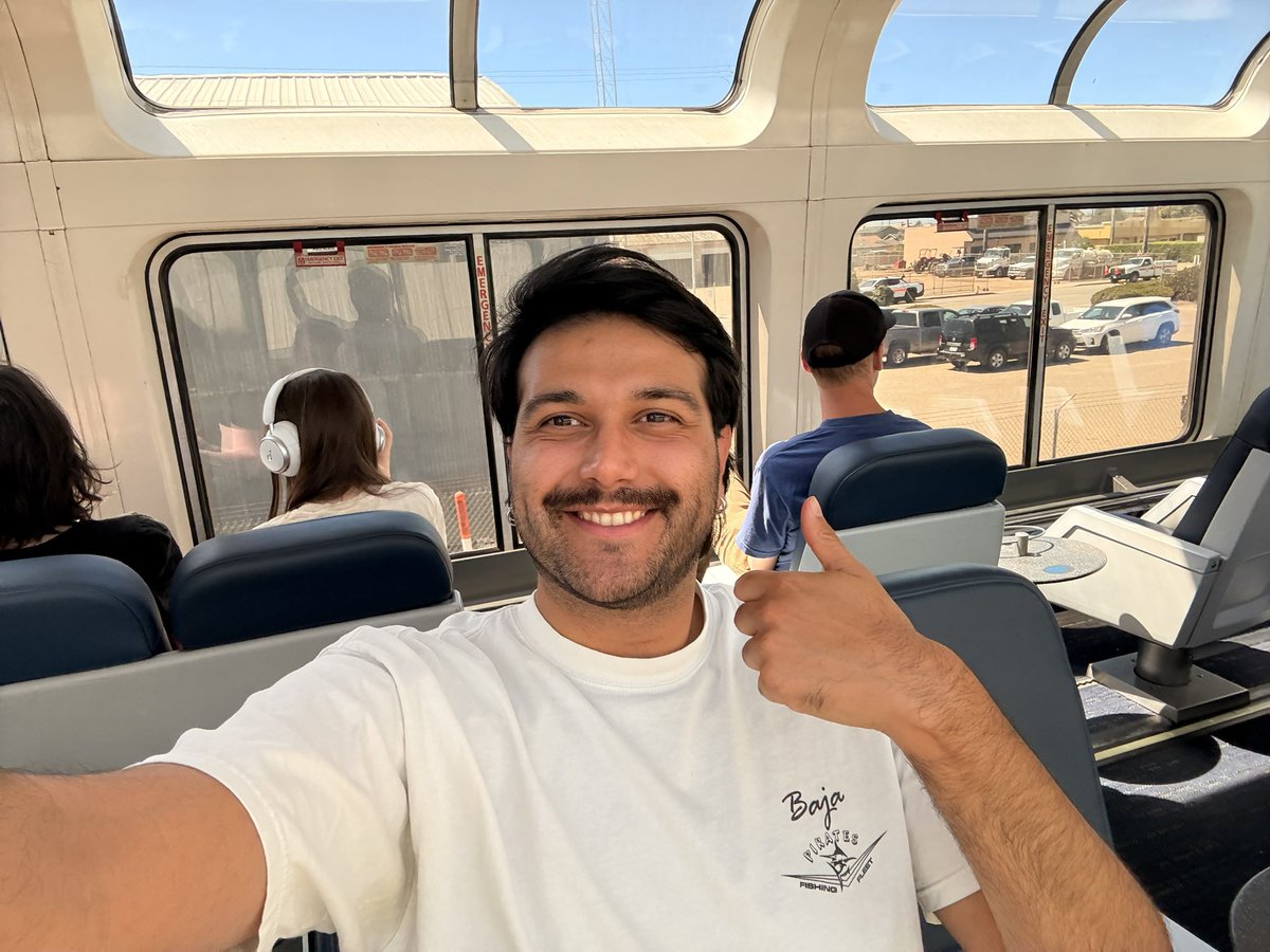 TeAmoWarren's tweet photo. My outlook on life is changing so dramatically it’s almost concerning but it’s for the positive so idgaf https://t.co/wMxmckLNx2