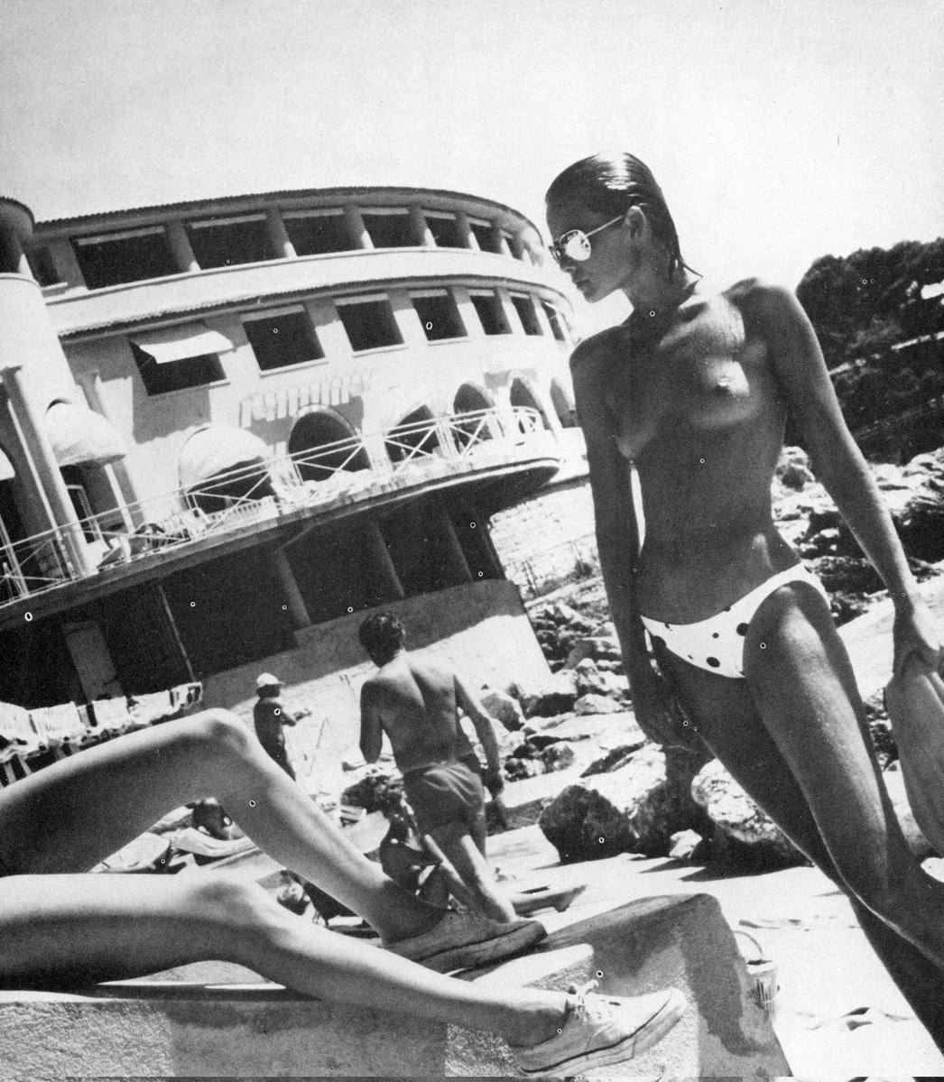 MELANKOMAS tweet media