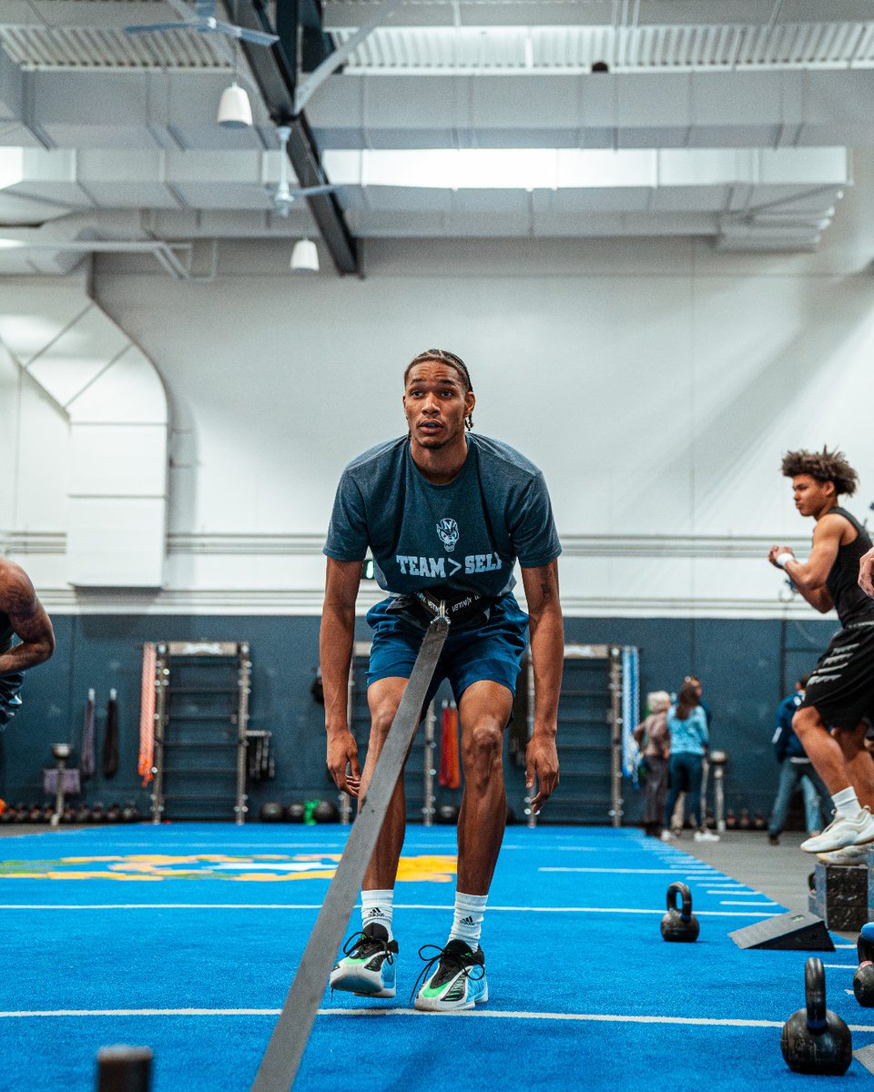 NevadaHoops's tweet image. 🏋️‍♂️ 📈 

#BattleBorn | #PackParty