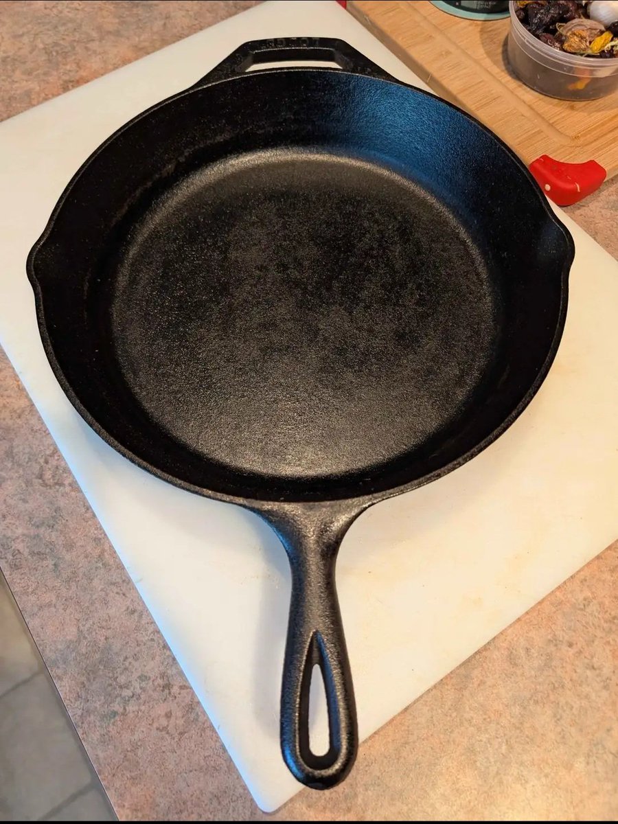 Johnny Cadillac tweet media