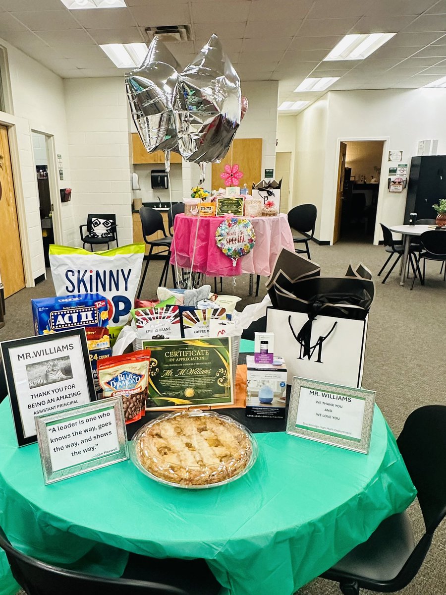 Ms. Conethan tweet media