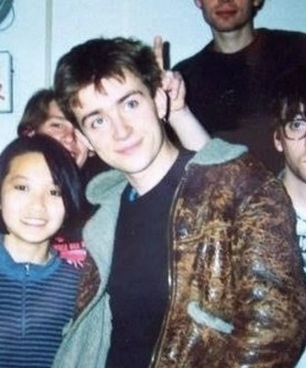 archive damon albarn tweet media