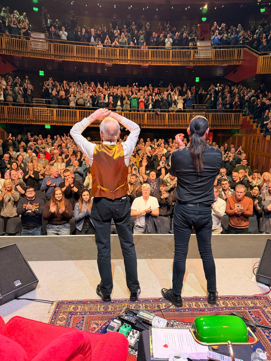frossiofficial's tweet image. Thank you, Derry and goodnight Ireland. It’s been a blast.

Onwards to the Netherlands and De Oosterpoort, Groningen. Tickets for all European and UK shows: francisrossi.com/tour

#FrancisRossi #Tour #StatusQuo #Derry #Groningen