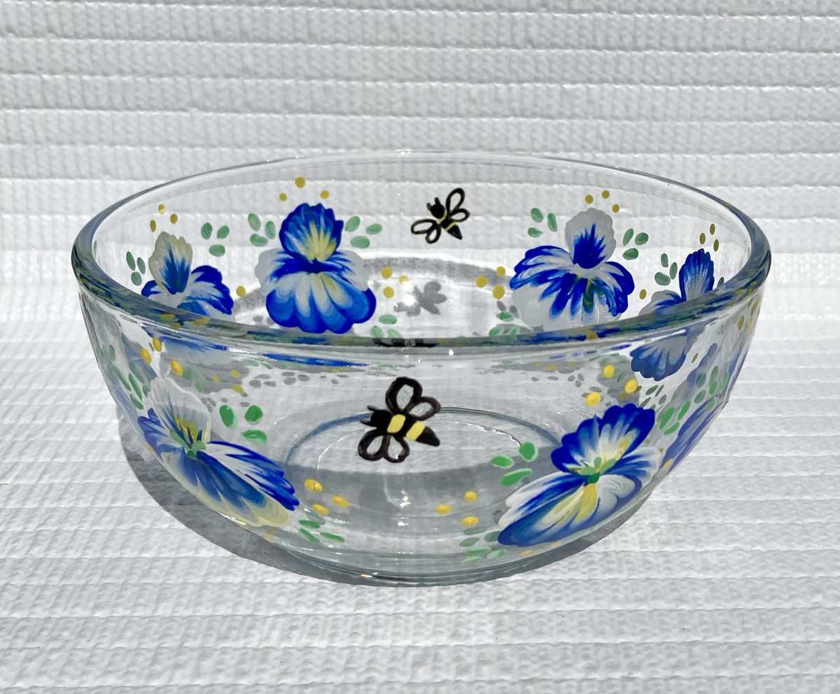 LPaintitpretty's tweet image. Mothers day gift idea etsy.com/listing/188445… #mothersdaygifts #candydish #handpainted #SMILEtt23 #etsyshop #shopsmall #craftbizparty #ShamelessSelfpromoFriday