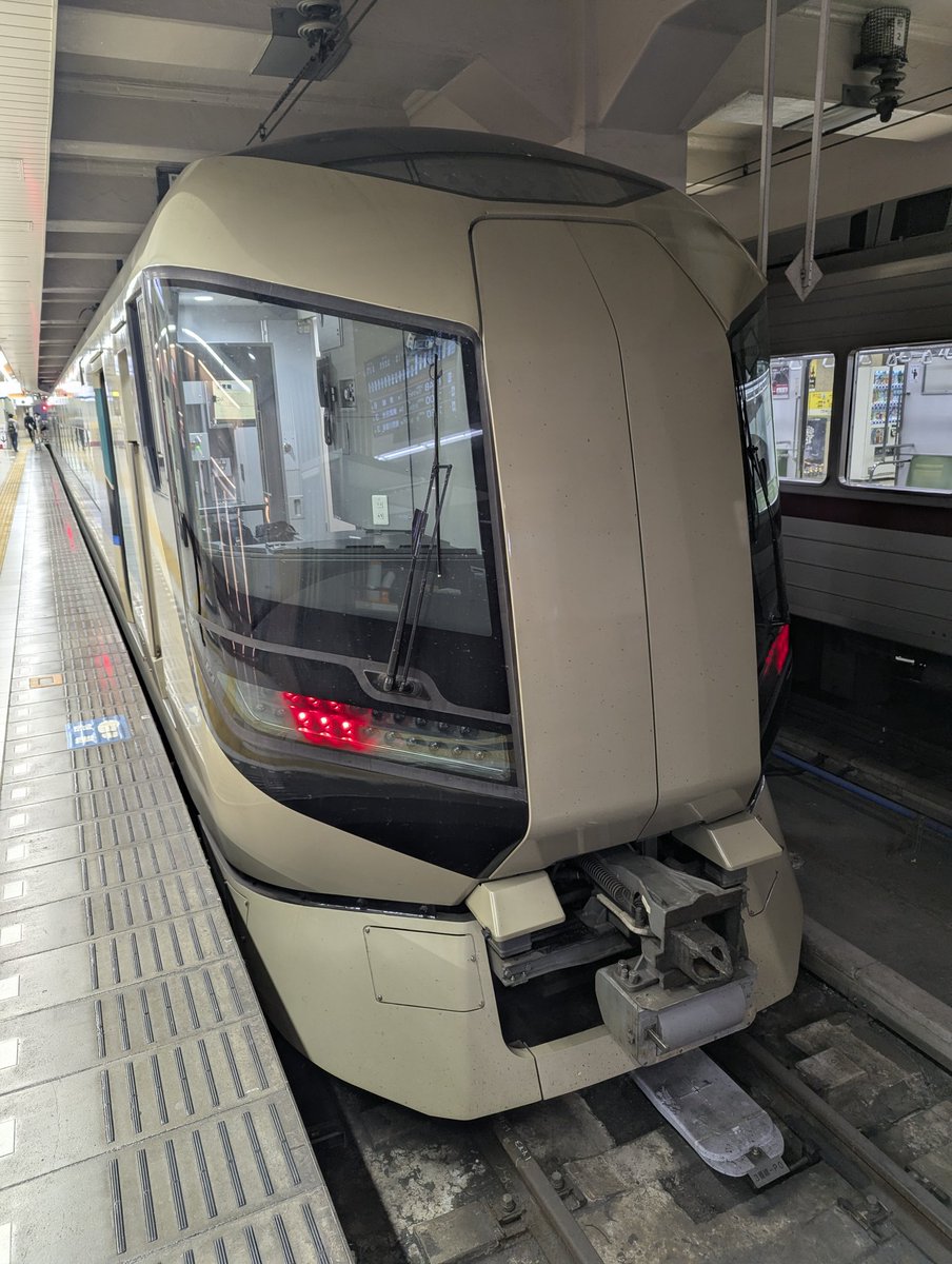 しまざき tweet media