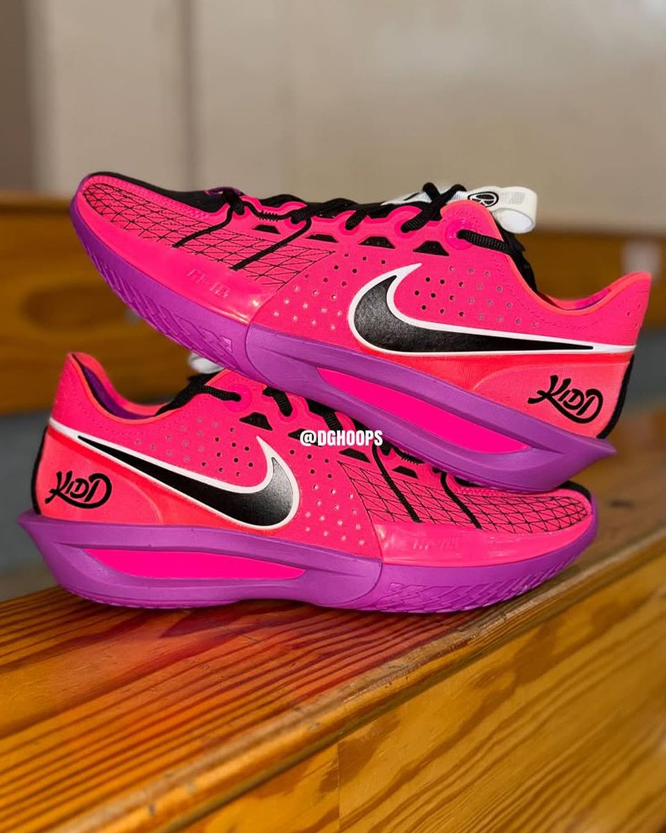 Complex Sneakers tweet media