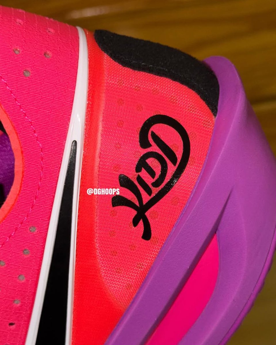 Complex Sneakers tweet media