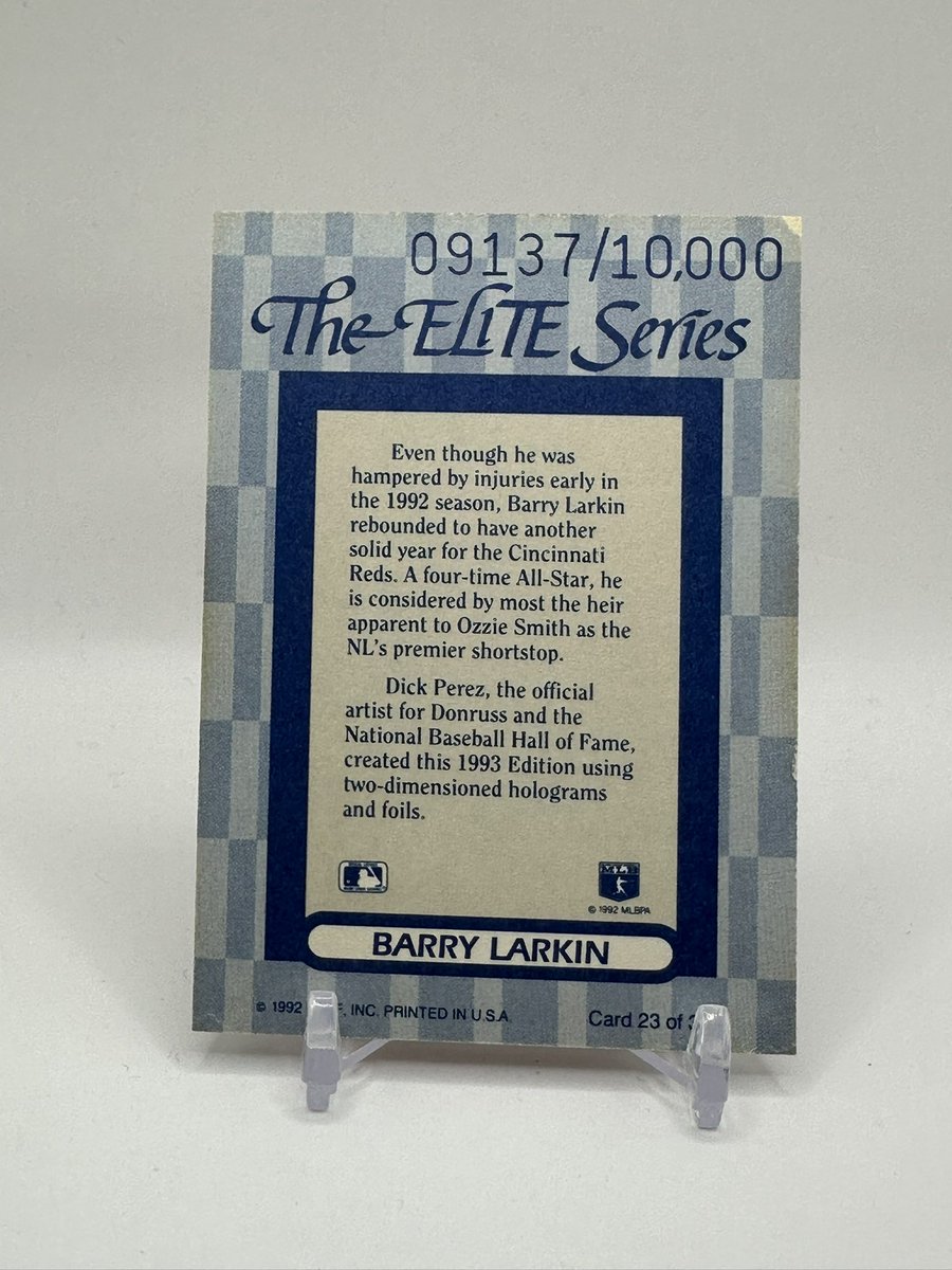 oldmanstylecard's tweet image. Junk Wax Rare Finds: 1993 Donruss Elite Series Barry Larkin 9137/10,000. That’s like a 1/1 back in 93. I remember these being like unicorns. Not sure if I saw one growing up? What about you? Larkin fans? #cards #junkwax