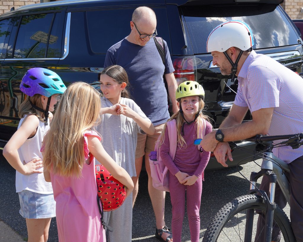 FredSchools's tweet photo. This afternoon, the Hugh Mercer Bike Bus had a special guest! First Gentleman of Virginia Adam Spanberger joined the crew on their bike ride home from school. Thanks to everyone who made this experience possible for our Patriots! 💚💛🚴 https://t.co/HTr4Ipwujx