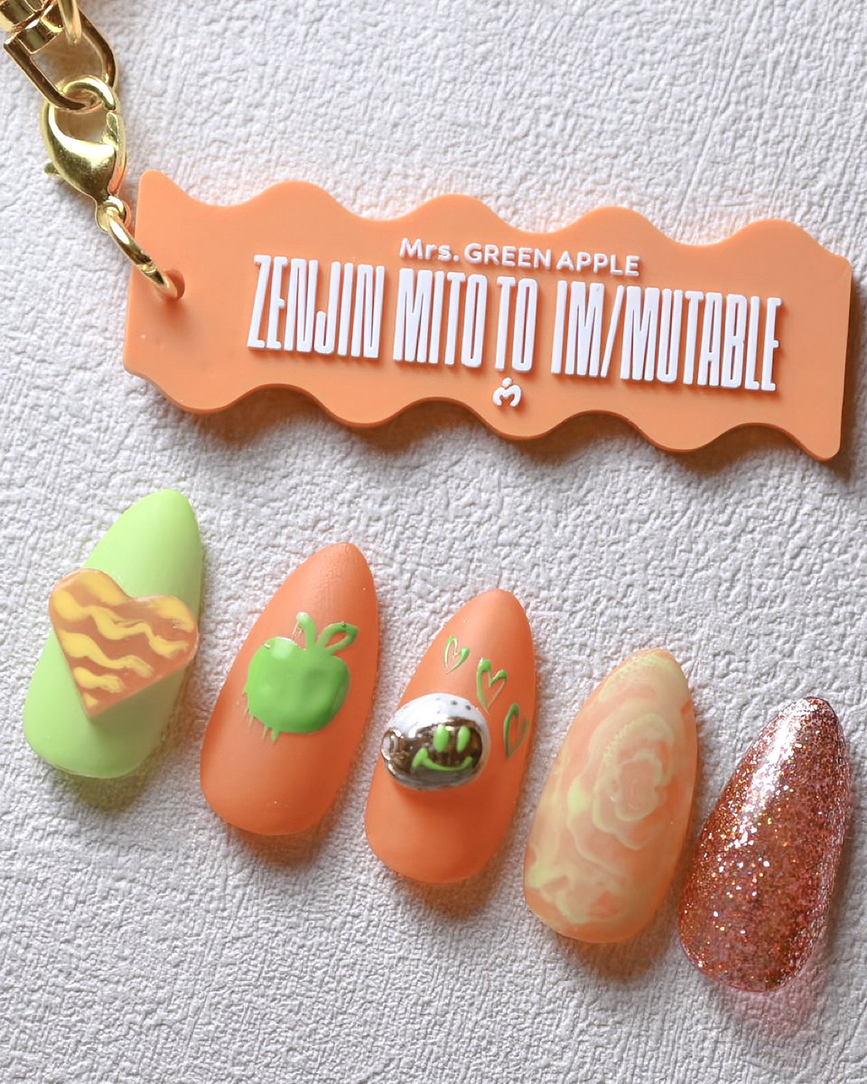 haruru_mga's tweet photo. 🧑‍🚀👼🧡
ゼンジンネイル　3rd edition
💅🪐🍏

いよいよ今日から！
無事にツアー完走出来ますように✨

今日明日と友達と会場ウロウロしてるので
見かけたらお声掛けて下さい🥰

#MrsGREENAPPLE
#ミセスネイル
#ゼンジン未到とイミュータブル https://t.co/6Jv6Ao0PeS
