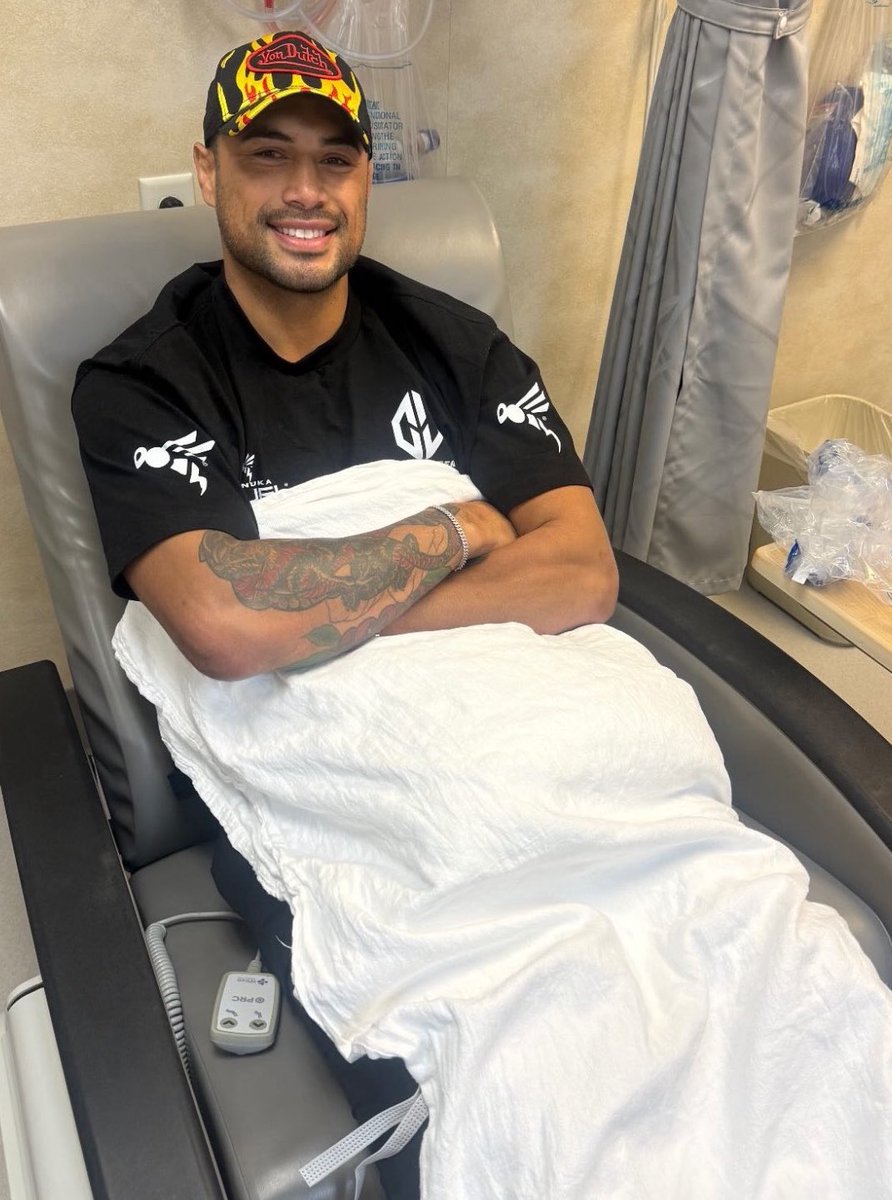 FightsMemory's tweet image. アルバーグはイリー戦で右膝の前十字靭帯を断裂していたとのこと📝

そのため長期戦線離脱が見込まれている。

@MMAFighting より | #UFC