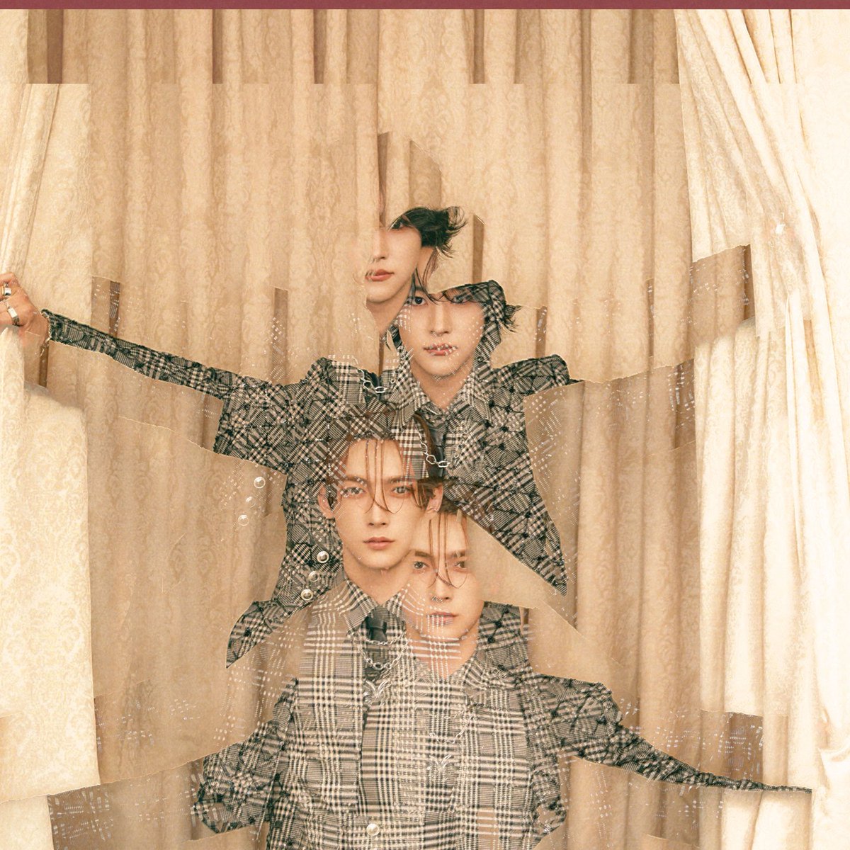 roirom_official's tweet image. 👑6/10発売ミニアルバム
#ROIROM 『CLASSIC WAVE』

⭐︎通常盤（CD）ジャケ写公開

[収録楽曲(全形態共通)]
01. CLASSIC WAVE
02. AYE
03. ZEROGRAVITY
04. DRESS CODE
05. I SITE U♡
06. Pa Ri Ra!!
07. どっかで

【封入特典①】RANDAM PHOTOCARD Type-A付き(全7種ランダム1枚)