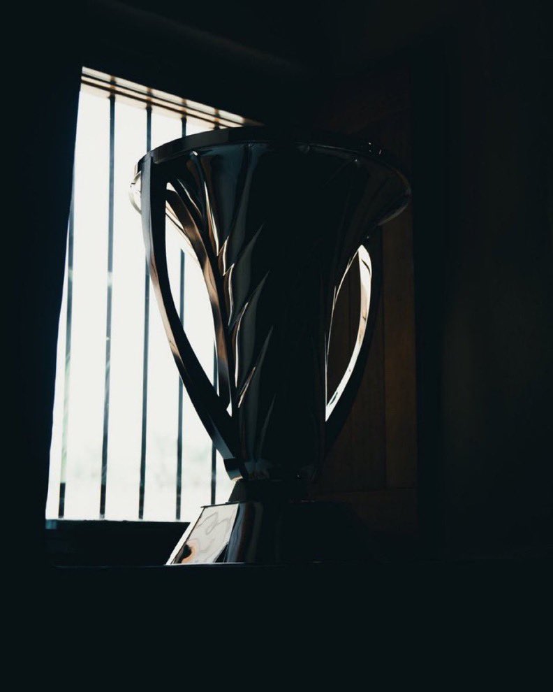 النخبة بنظام مباراة واحدة الصدق تقل فيها الحماس اما الذهاب و الاياب لها طعم مختلف وفيه فرصة ريمونتادا تعطيك حماس اكثر