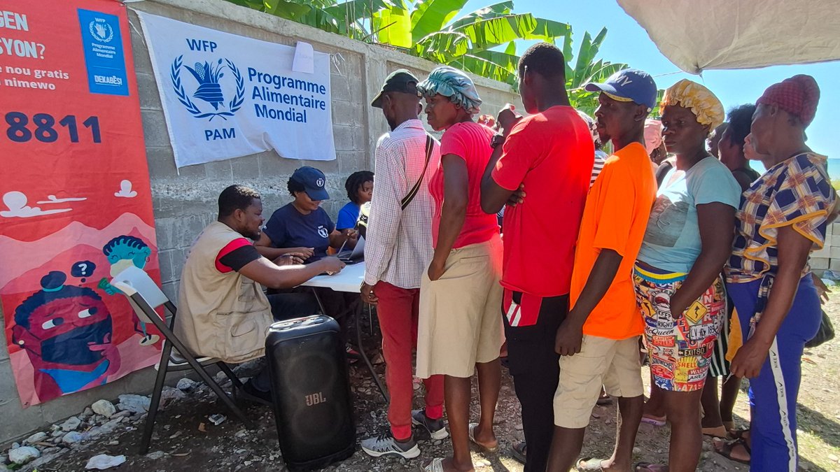 PresseInfos1's tweet image. 🇭🇹 Haïti : le Programme alimentaire mondial réclame 332 M$ pour maintenir ses opérations sur 12 mois. Plus de la moitié de la population est en insécurité alimentaire. Objectif : aider 2,7 M de personnes via l’urgence et la résilience.
 @ONU_fr @UN @WFP_Haiti #Haïti #PAM