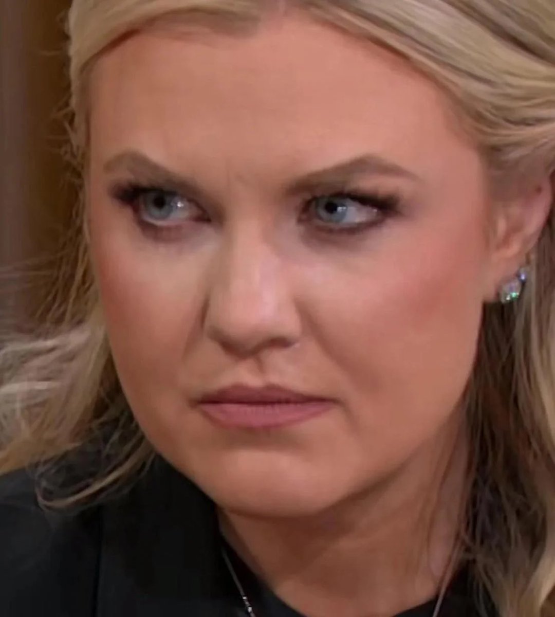 JuliansRum tweet media