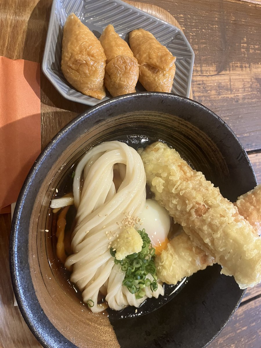 hamachiu's tweet photo. 万博公園を堪能した
一個前の土曜日
一個先の土曜日は
湯田温泉でソロ演奏
対バンは林立夫氏の
ご子息のバンドらしい
そして昨日食した
感動のうどん
今日も土曜日
惚けます https://t.co/kNgssqApDf