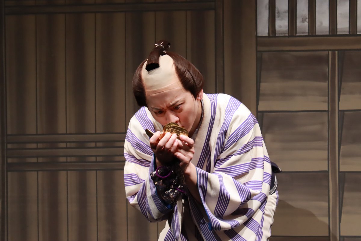 maximum083's tweet photo. 牧島です！

さ！今日も死神！
２公演！張り切っていくぞー！！

是非観に来てください！！当日券出ます！ https://t.co/WXzly35XSF
