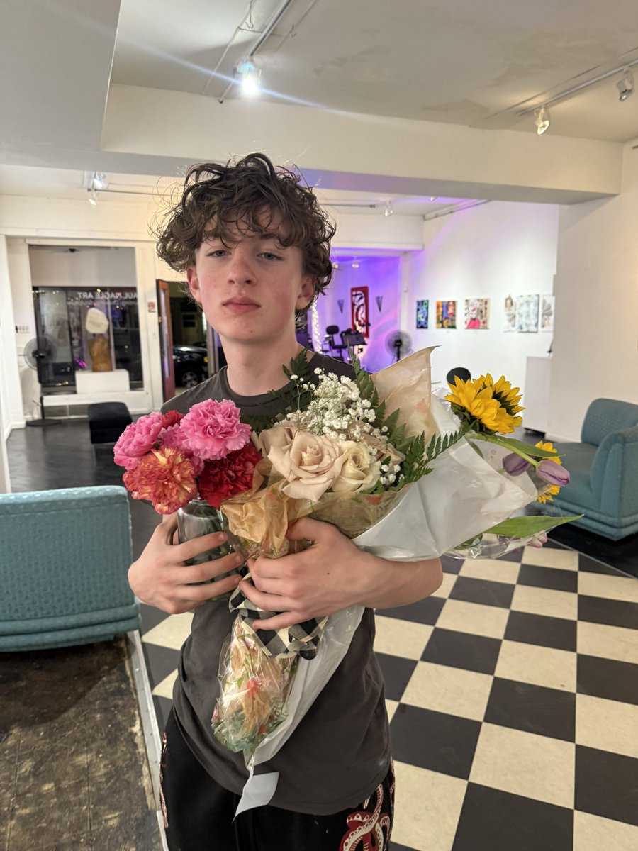 ives ★ tweet media