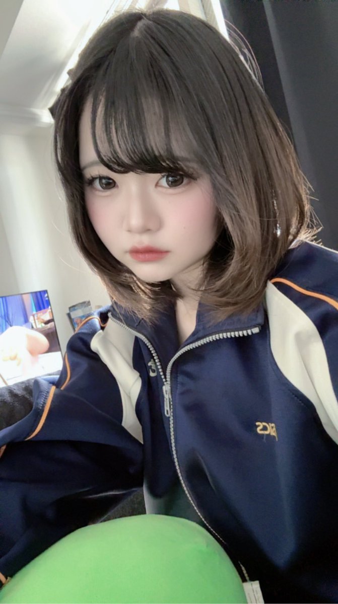 Dasiy_15's tweet photo. 27歳引きこもりニート https://t.co/9UB7hPl71s