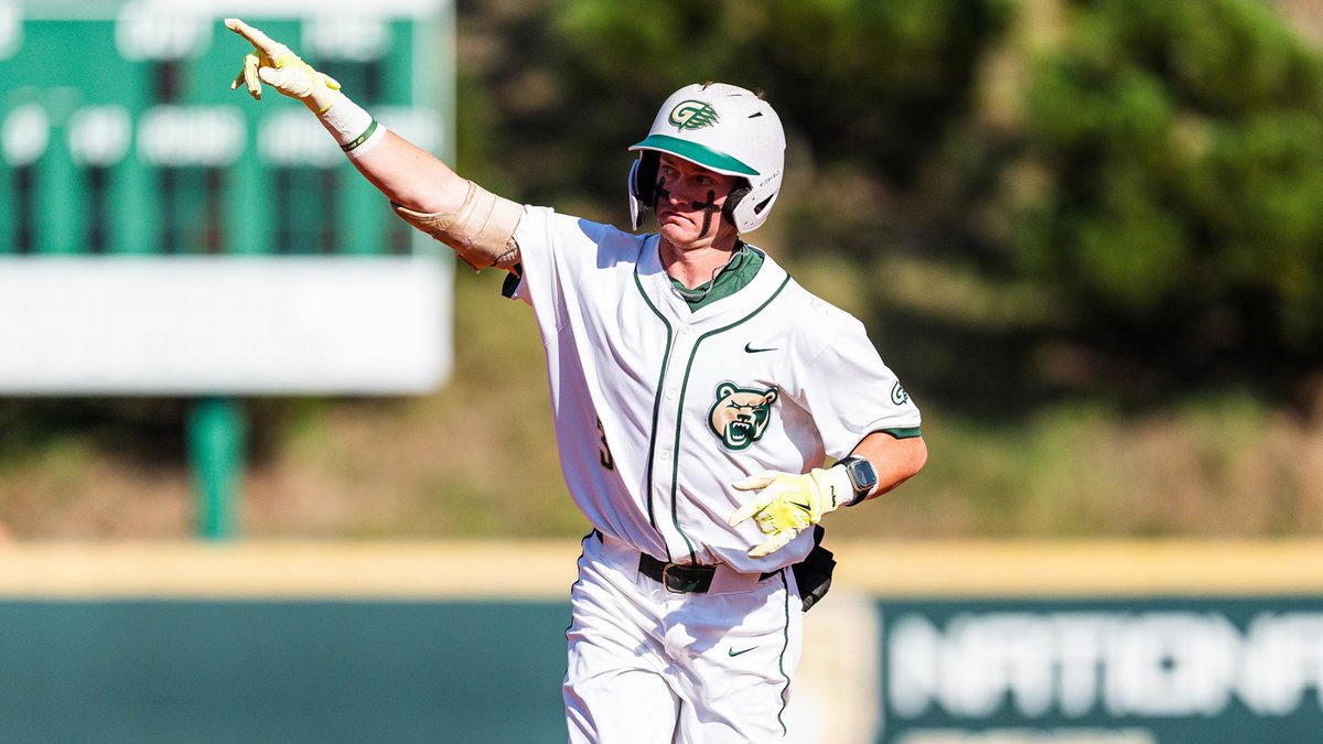 GGC_Baseball's tweet image. Baseball Picks Up Senior Day Victory. Grizzlies use a four-run fourth inning to win the series opener.

📰 - tinyurl.com/58khvs39

#ClawsOut