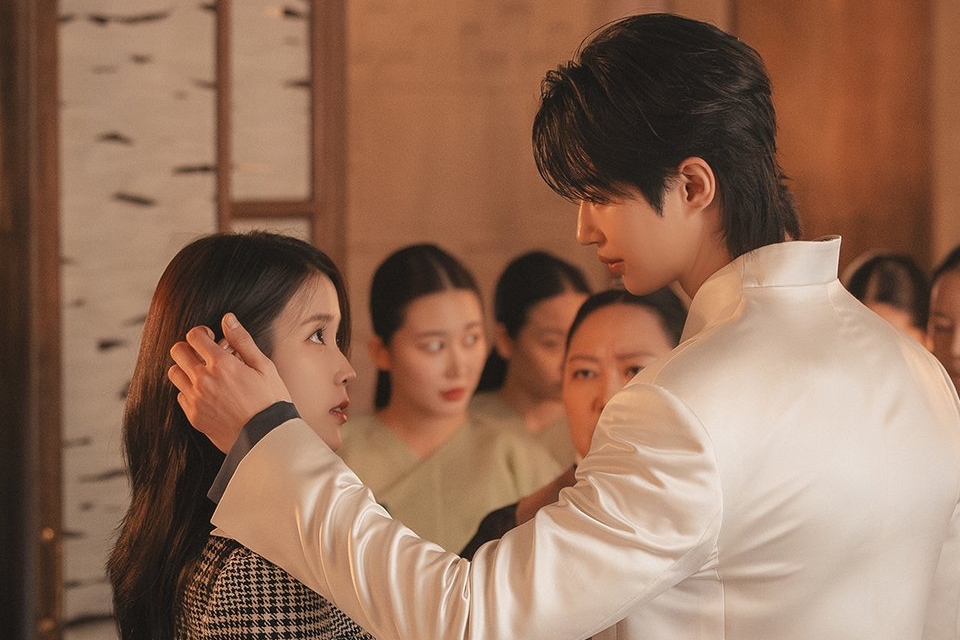 "#PerfectCrown" Is Most-Watched Show Of Friday
soompi.com/article/183406…