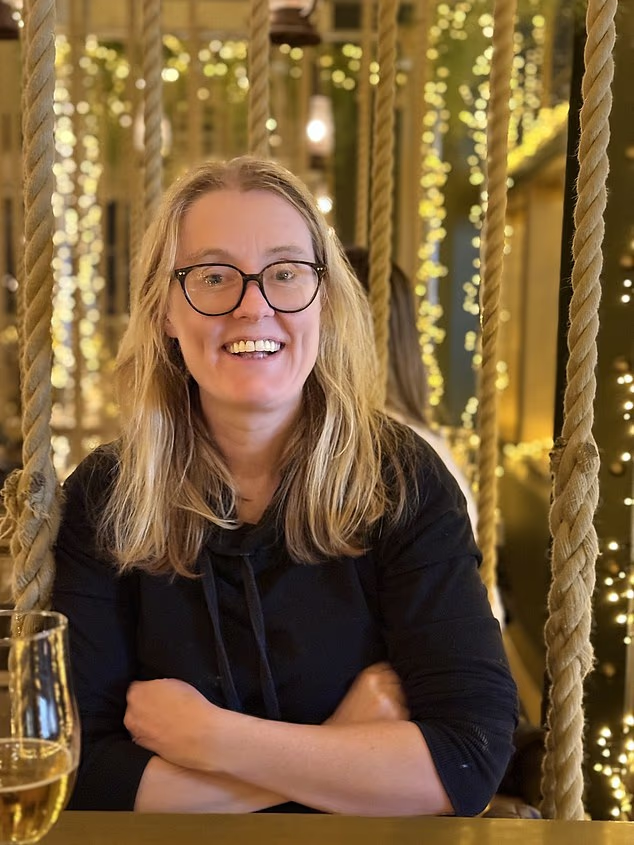 TheGriftReport's tweet photo. Ellen Mulvey, 44, a successful managing director of a finance recruitment firm, took her own life after losing more than £100,000, including £10,000 in her final weeks, on unlicensed gambling sites.

Blocked by Gamstop from legitimate UK operators, she turned to offshore sites based in Australia and Curacao, playing online roulette and spiralling into a severe gambling disorder.

She borrowed heavily from family, lied about her addiction, and left heartbreaking suicide notes admitting the devastation it had caused her life and relationships.

Her partner said she firmly believed gambling was the cause of Ellen’s death.

The inquest into her death on 7 November 2025 continues.

If you or anyone you know is struggling with gambling addiction, help is available. In the UK call the National Gambling Helpline on 0808 8020 133 for confidential support.