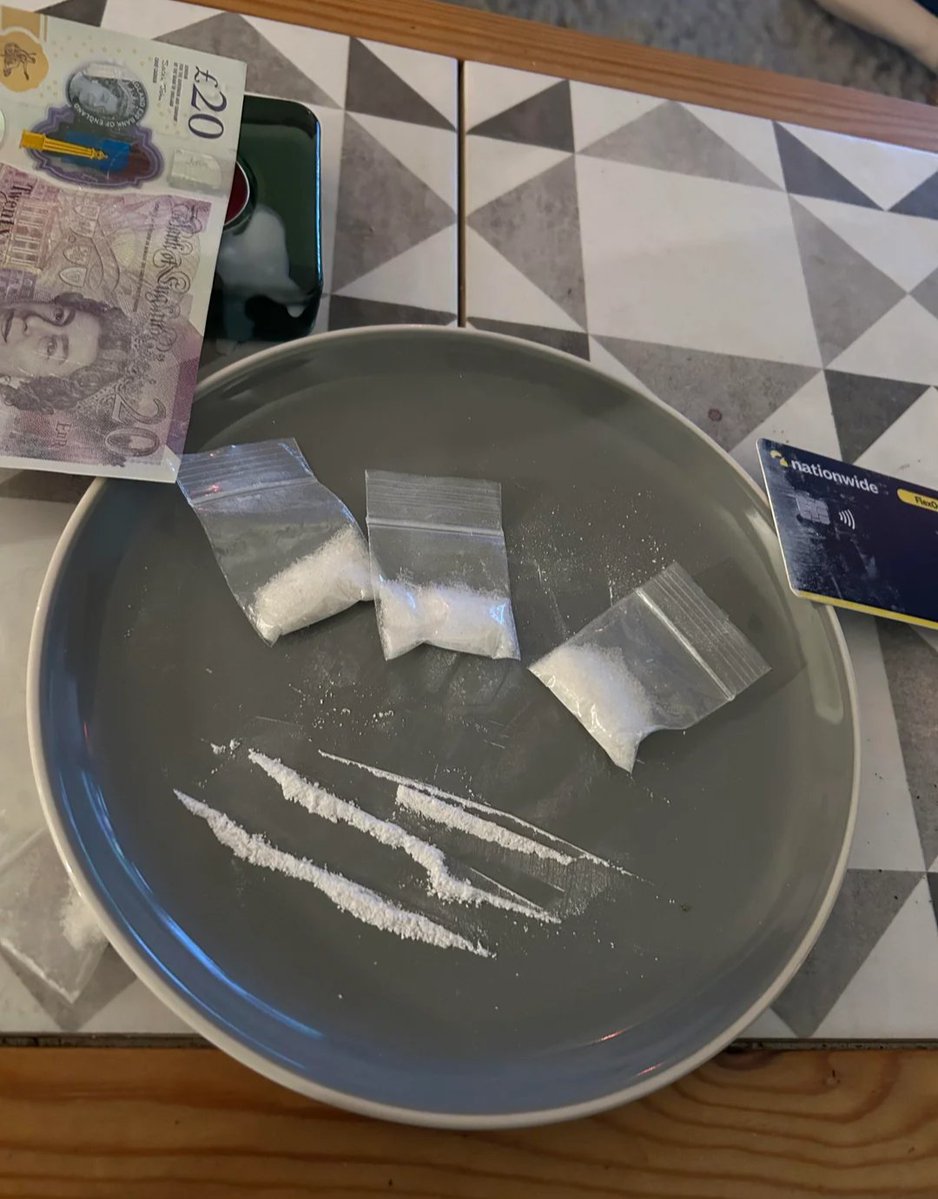 C🦴o🦴k🦴e H🦴o🦴e tweet media