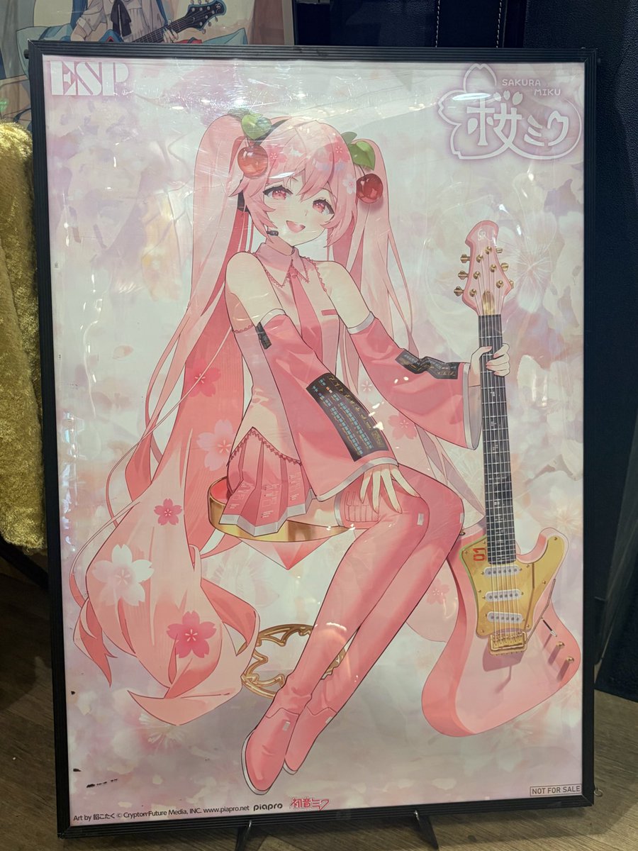 espcustomshop's tweet image. GrassRoots G-STREAM-Miku -SAKURA MIKU Edition- 発売記念キャンペーン本日から開催‼️

🎁来店特典
✨非売品ピック（一人1枚まで）
✨スマホ用壁紙（店頭二次元コードから）
　
デジマートからのご注文は→digimart.net/cat01/shop344/…

店頭予約も可能です！

#ESPGuitars #SAKURAMIKU #初音ミク #桜ミク