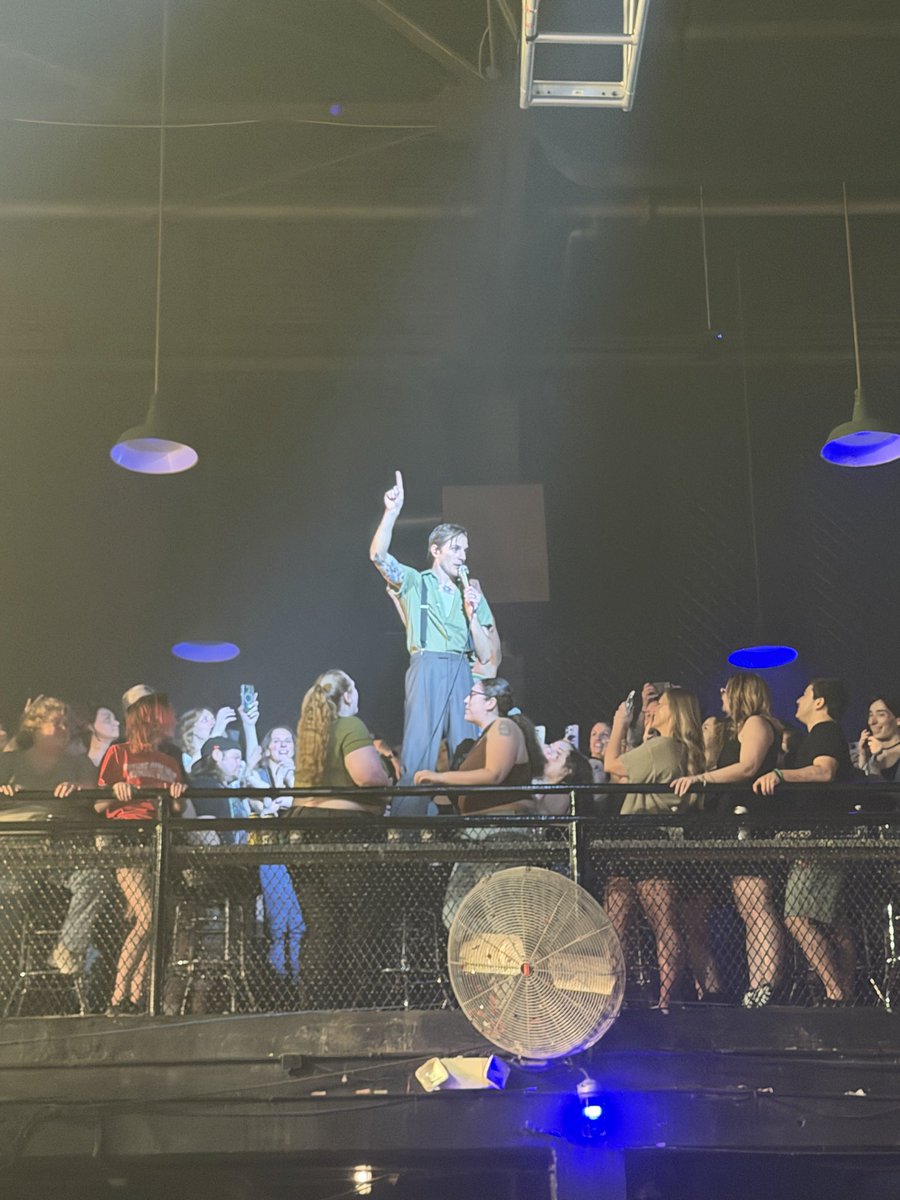 abrielle tweet media