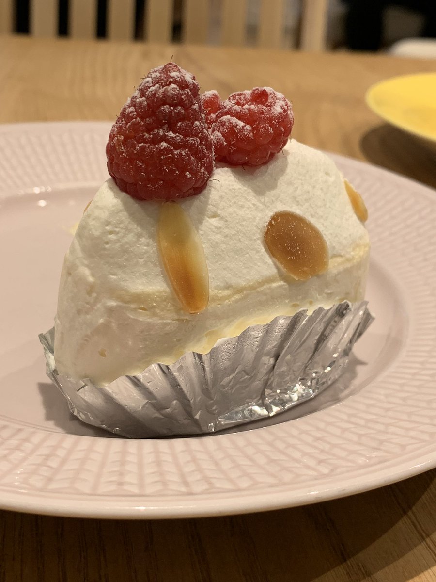 くれまかたらな tweet media