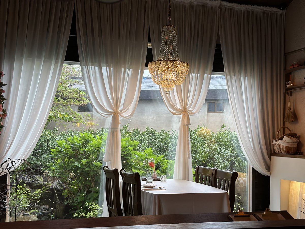 지구별 음식 섭취 중 tweet media