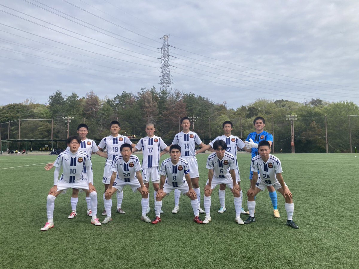 KOBEKORYO's tweet photo. セカンドチーム
兵庫県リーグ1部
神戸弘陵B 1-1 神戸科技A
ご声援ありがとうございました。
#REFLAME
https://t.co/QOkrbXmHjC
#キノネ塾
#cilifety
https://t.co/Zup8FW6WmZ
#焼肉処にく全
#三宮店 #板宿店 #東加古川店
https://t.co/zaIIwMMTar
#神戸弘陵
#MIZUNO
#ミズノフットボール
#RG https://t.co/t0F42jz91D