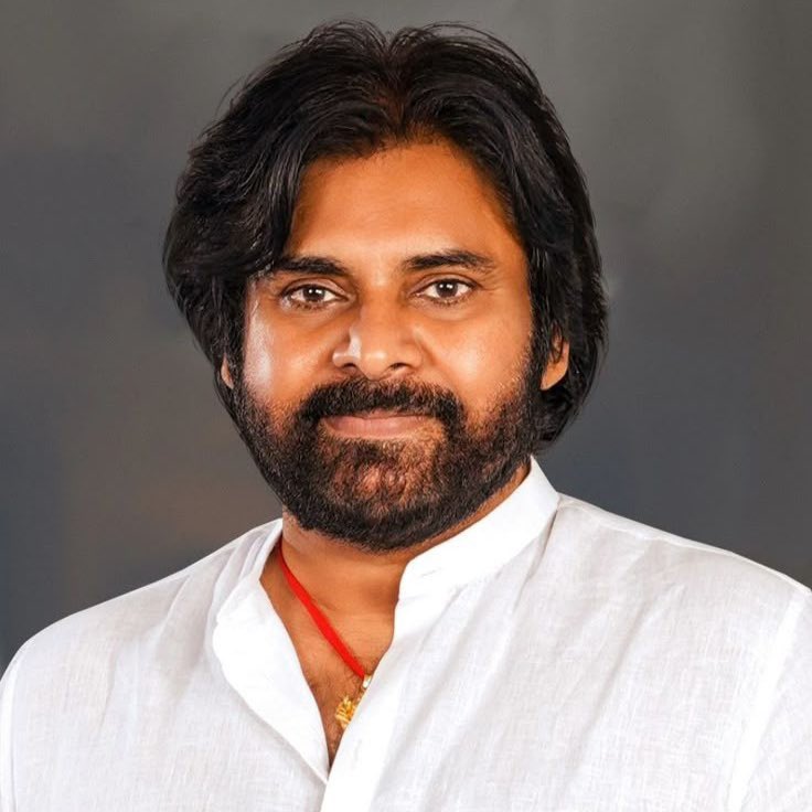 రెండు తెలుగు రాష్ట్రాలకి దేవుడు ఎవరు? 

🔄 #Prabhas   ❤️ <a href="/PawanKalyan/">Pawan Kalyan</a>