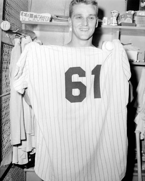 RMaris0961's tweet photo. Finally This Week 🌙. His record held for 61 years. MLB saw his record as the official record until 2022. He was a classy guy who did things the right and clean way. To me that’s HOF worthy. Have a goodnight and thank you for the privilege of your time. ⚾️ #Maris4HOF https://t.co/gbXQeZrIR6