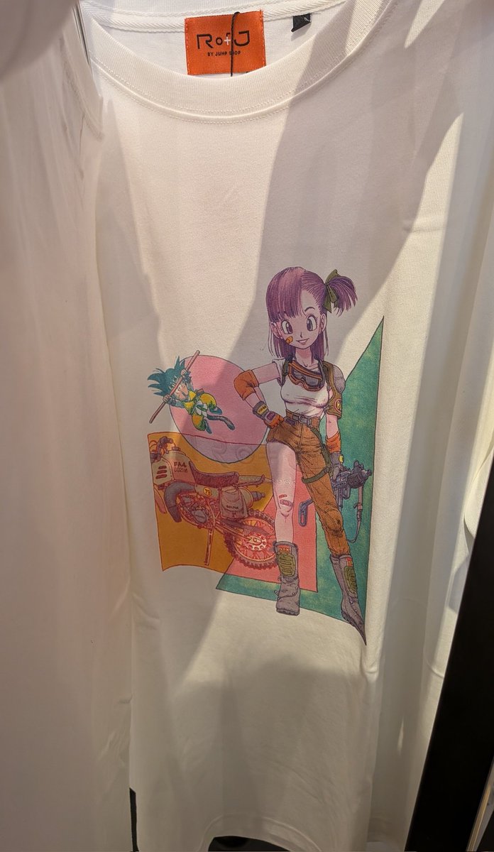 RofJジャンプショップで販売中のドラゴンボールTシャツ、本当いい絵柄