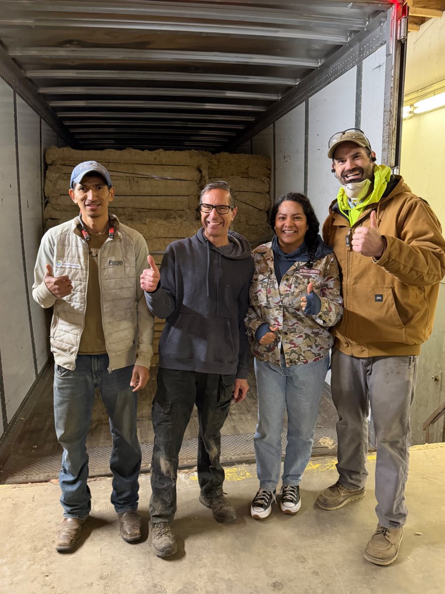 kennethhmeyer's tweet photo. Thank you to Karen Castaño, President of the Latin America Industrial Hemp Association, for sharing our moment of happiness today. Complete Hemp Processing sent off another truckload of hemp bast fiber to a customer scaling their hemp product business. #sdhemp https://t.co/CupGfSTeNP