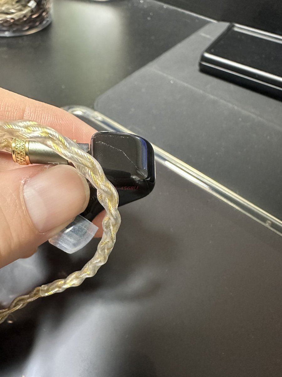 다크초코땅콩버터 tweet media