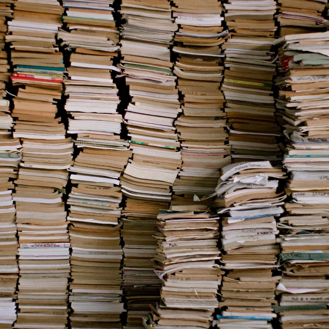 TheproBookedito's tweet image. Common pacing problems and how to spot them: Slow start? Ensure your inciting incident doesn't happen before page 50. Sagging middle? Check if subplots connect to the main conflict. Rushed ending? Count your final act's pages vs. Act 2's. #RevisionMode #AmEditing #SelfEditing