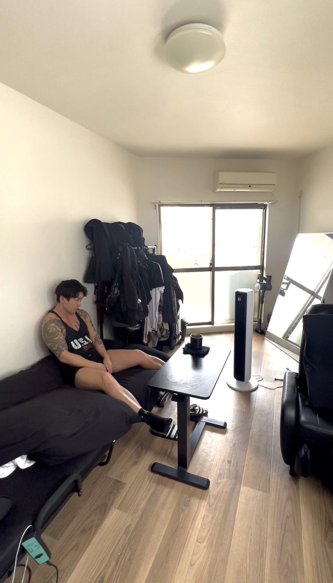 ゾンビ井上 tweet media