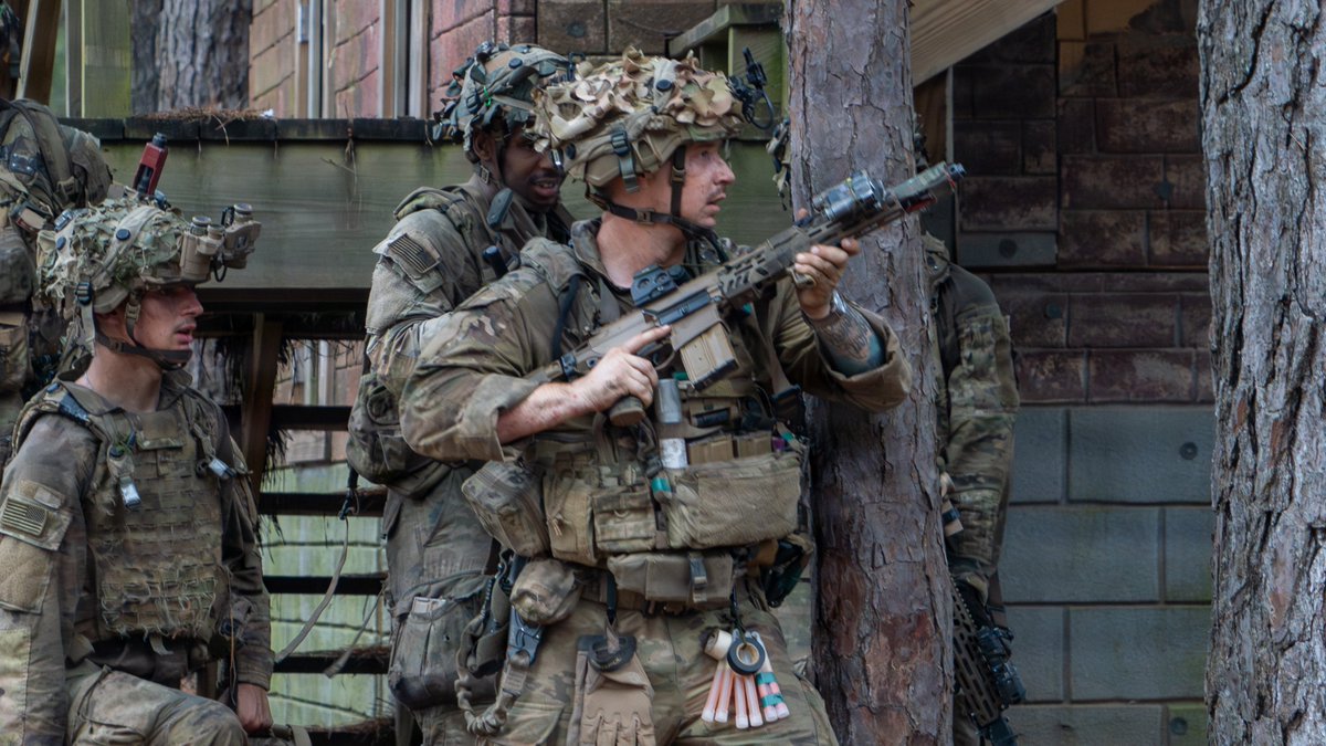 ᴅᴇᴡ tweet media