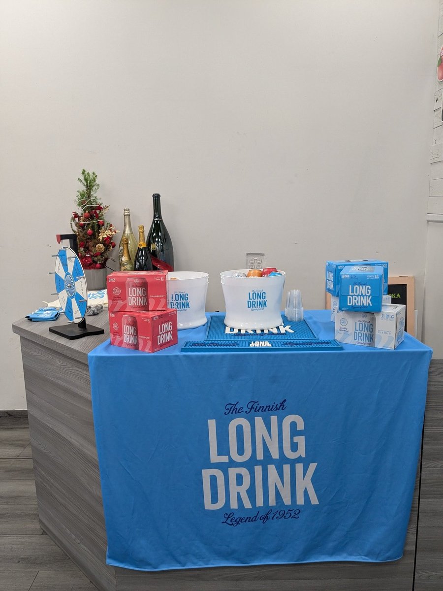 benngoodman's tweet image. Hosted a tasting for @thelongdrink at @GrandWineLiquor in Astoria, Queens this evening. Poured Traditional Citrus, Zero Sugar Citrus, Cranberry &amp;amp; Peach. Kippis! #Finnish #Cheer #Drink #Friday #Astoria