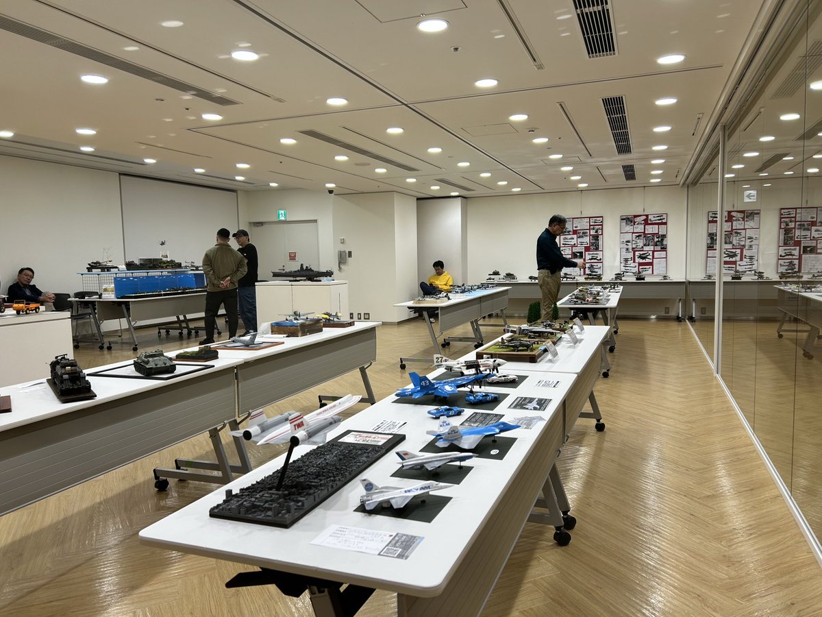架空飛行機工場 ジュンチー スミヤ tweet media